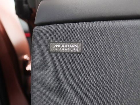 Used 2025 Land Rover Range Rover Sport SV Edition Two image 39