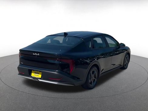 Used 2025 Kia K4 FWD image 14