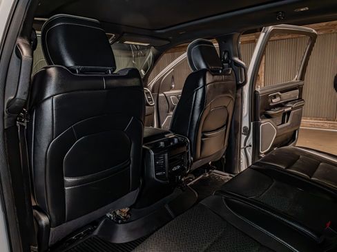 Used 2021 RAM 1500 Laramie image 22