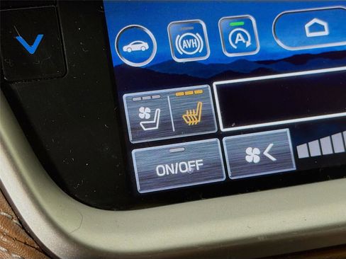 Used 2020 Subaru Outback Touring XT AWD/4WD image 21