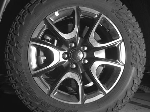 Used 2025 Jeep Compass Trailhawk image 12