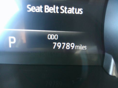 Used 2023 Toyota Highlander XLE image 23