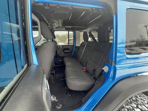Used 2021 Jeep Wrangler Willys image 24