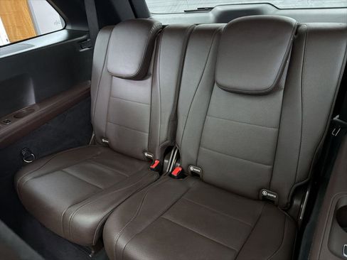 Used 2022 Mercedes-Benz GLS 450 4MATIC image 25