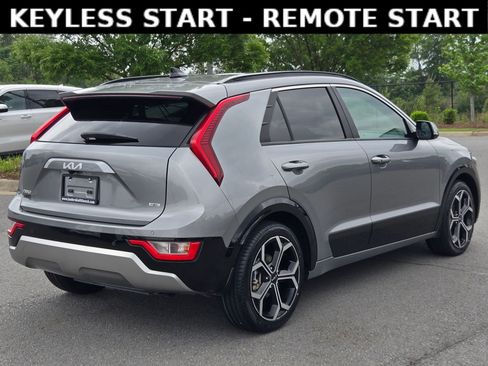 Used 2023 Kia Niro EX Touring FWD image 7