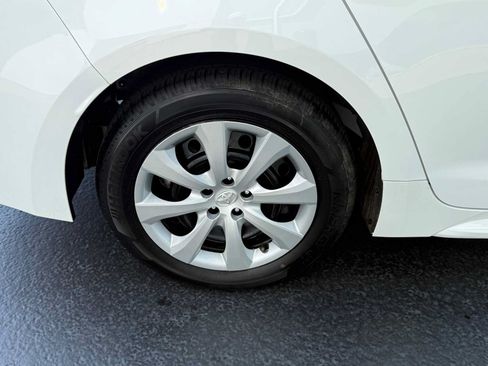 Used 2024 Toyota Corolla LE FWD image 8