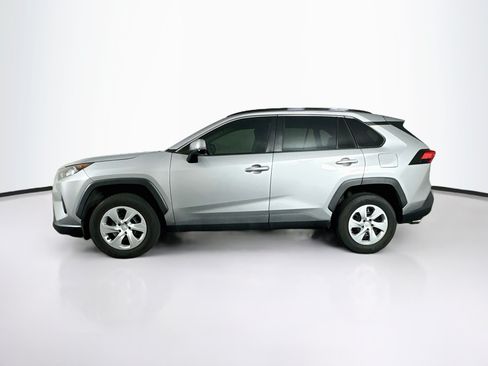 Used 2020 Toyota RAV4 LE w/ Carpet Mat Package FWD image 4