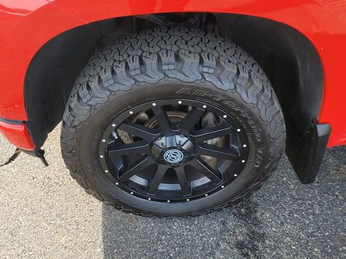 Used 2021 Chevrolet Silverado 1500 Custom w/ LPO, Dark Essentials Package image 6