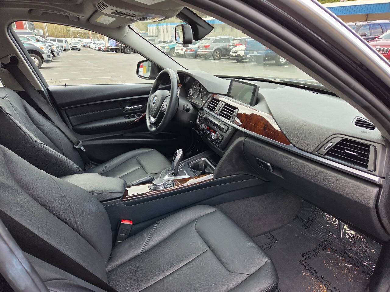 Used 2015 BMW 328i xDrive Sedan AWD/4WD image 16
