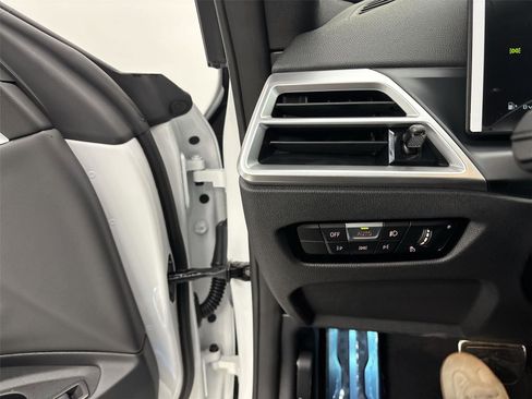 New 2026 BMW 440i xDrive Coupe w/ Premium Package image 31