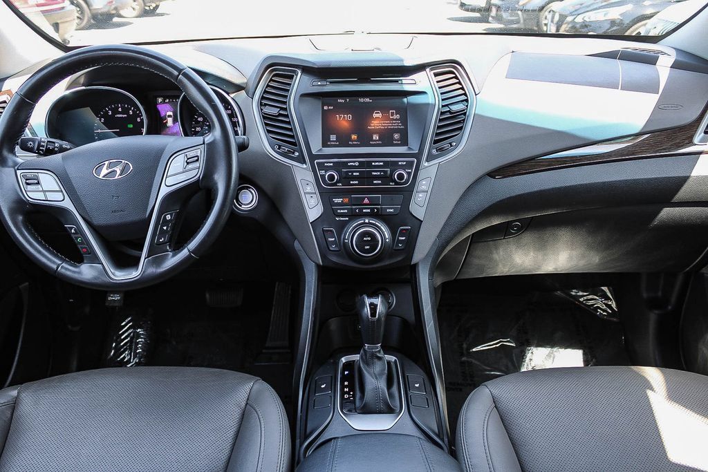 Used 2017 Hyundai Santa Fe Sport FWD image 12