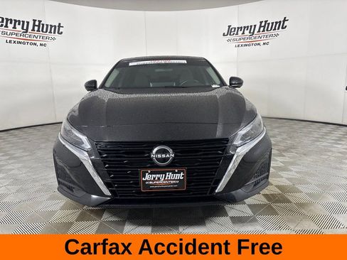 Used 2023 Nissan Altima 2.5 SL AWD/4WD image 3