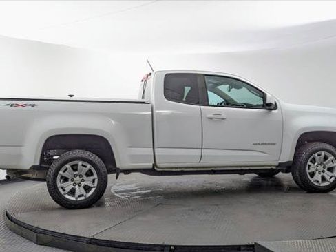 Used 2021 Chevrolet Colorado LT w/ Fleet Safety Package AWD/4WD image 9