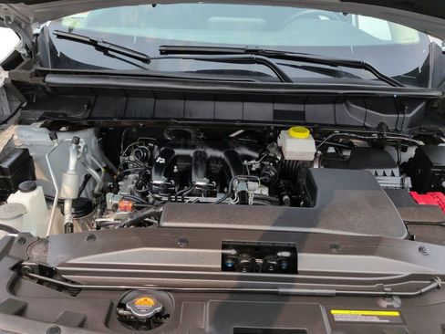 Used 2025 Nissan Pathfinder SV FWD image 29