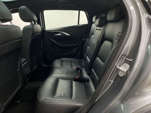 Used 2017 INFINITI QX30 Premium w/ Navigation Package image 17