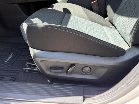 Used 2023 Nissan Rogue SV image 18