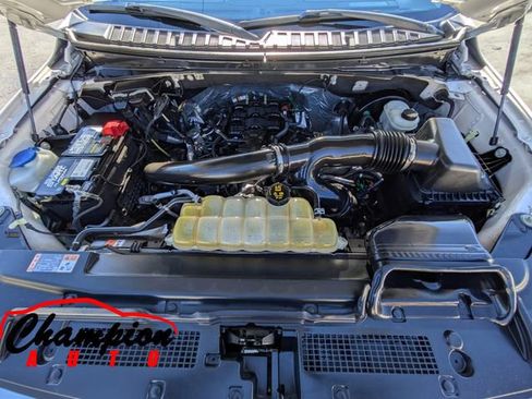 Used 2019 Ford Expedition XLT w/ Equipment Group 202A image 18