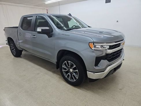 Used 2024 Chevrolet Silverado 1500 LT AWD/4WD image 12