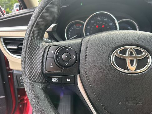 Used 2015 Toyota Corolla LE w/ Body Protection Package #1 FWD image 26