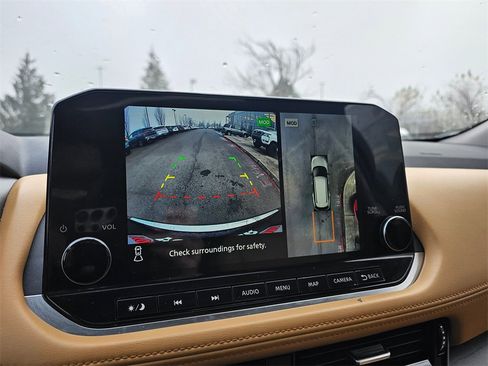 Certified 2023 Nissan Rogue Platinum image 24