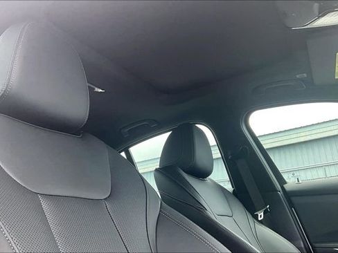 Used 2024 BMW 330e w/ Convenience Package RWD image 17