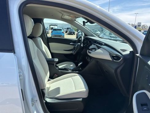 Used 2021 Buick Encore GX Select image 23
