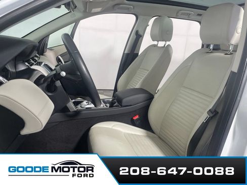 Used 2023 Land Rover Discovery Sport S AWD/4WD image 10