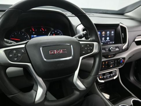 Used 2022 GMC Terrain SLE w/ Driver Convenience Package image 13