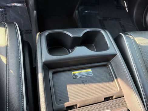 Used 2024 Honda Odyssey Elite image 17