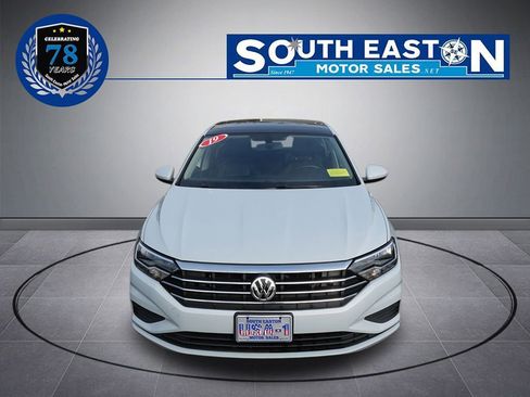 Used 2019 Volkswagen Jetta SE image 3