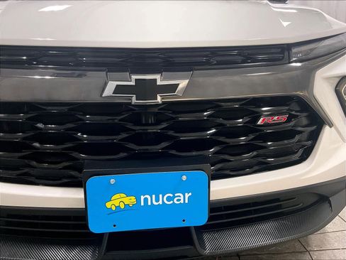 Used 2024 Chevrolet TrailBlazer RS w/ Driver Confidence Package image 32