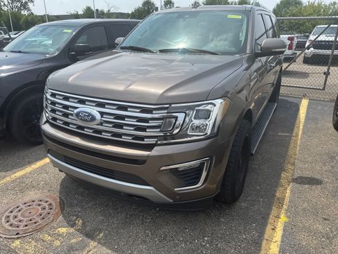 Used 2019 Ford Expedition Limited w/ Equipment Group 301A AWD/4WD image 1