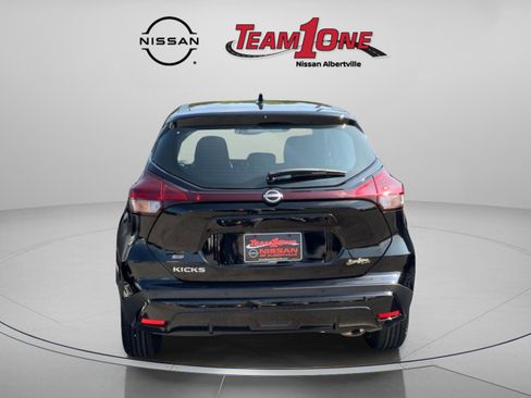 New 2025 Nissan Kicks Play S image 5
