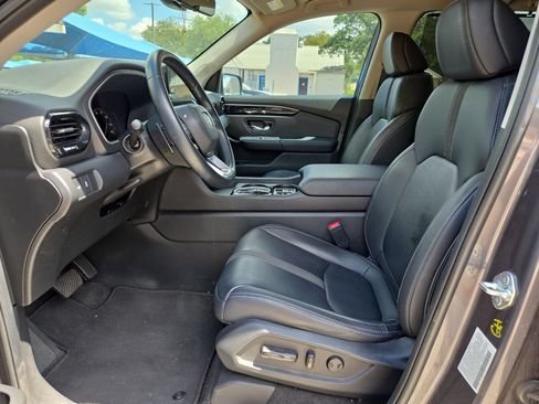 Used 2023 Honda Pilot EX-L image 9