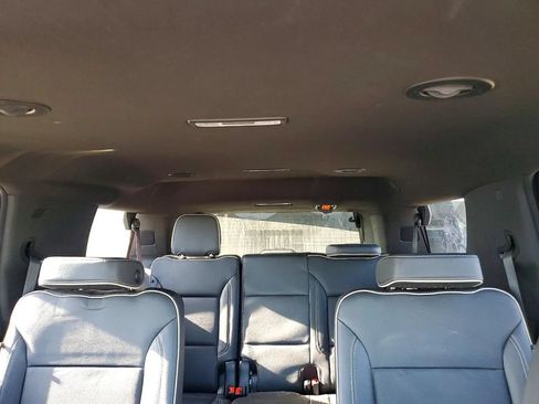 Used 2024 GMC Yukon SLT w/ SLT Luxury Package RWD image 10