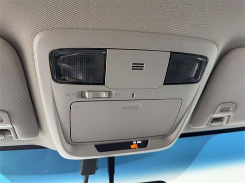 Used 2015 Subaru Outback 3.6R Limited image 25