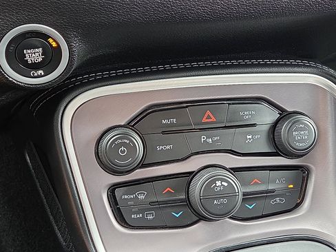 Used 2022 Dodge Challenger GT w/ Blacktop Package image 15