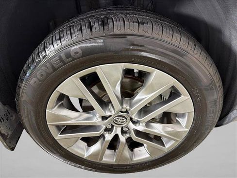 Used 2024 Toyota RAV4 LE FWD image 12