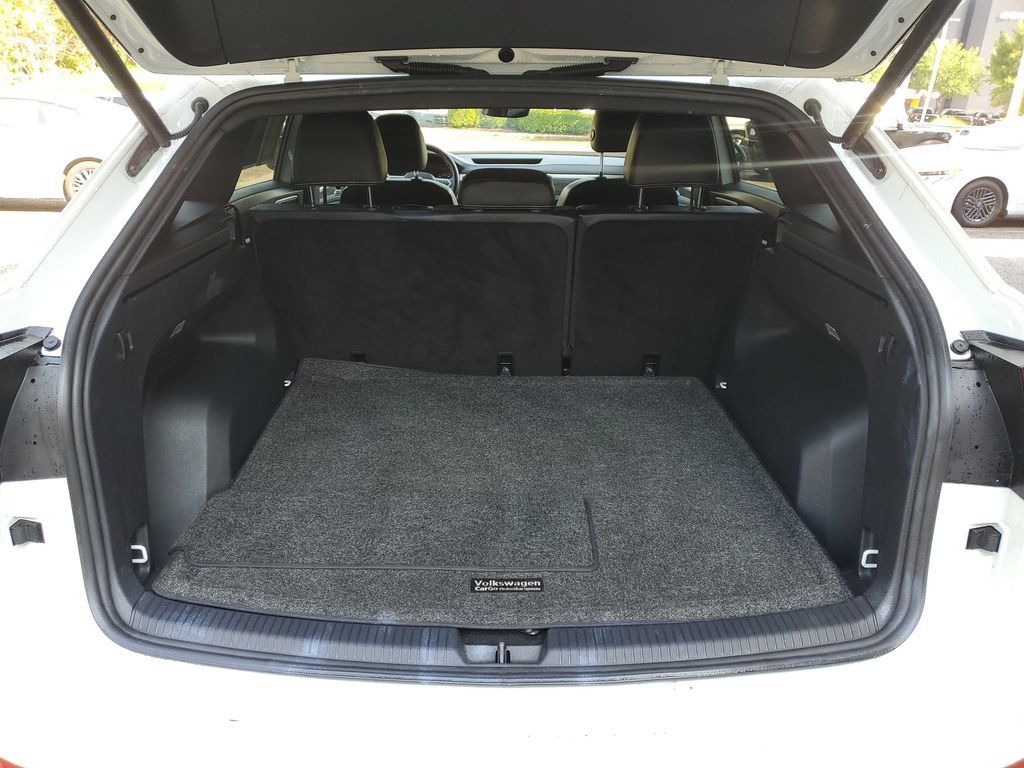 Used 2021 Volkswagen Atlas Cross Sport SE AWD/4WD image 9