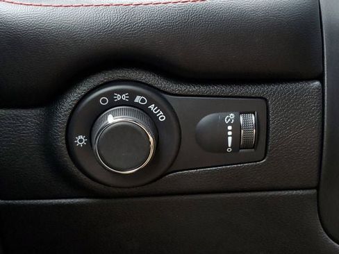 Certified 2025 Dodge Durango R/T AWD/4WD image 38