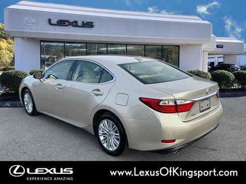 Used 2013 Lexus ES 350 w/ Luxury Pkg image 3
