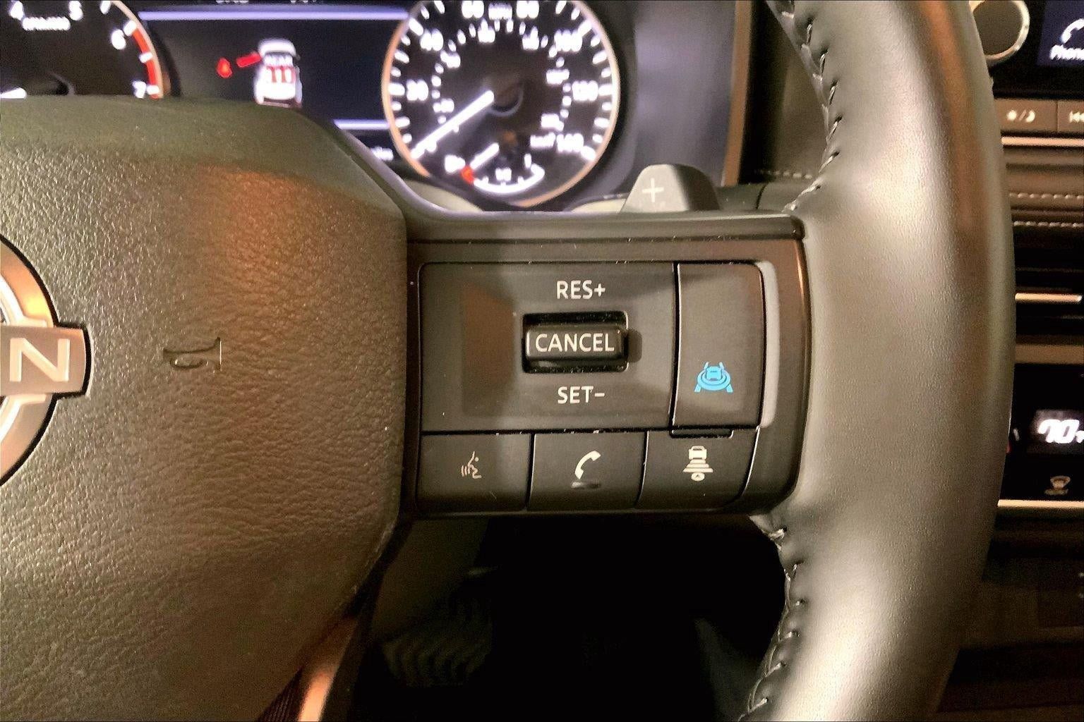 Used 2025 Nissan Rogue SV FWD image 19