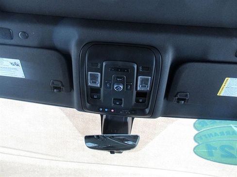 Used 2021 Chevrolet Suburban High Country image 38