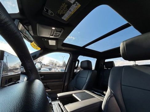 Used 2025 Toyota Tundra Platinum image 32