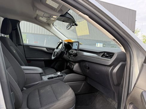 Used 2024 Ford Escape Active AWD/4WD image 12