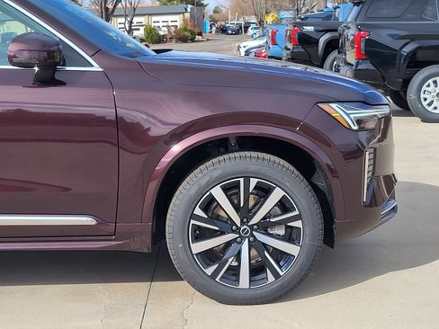 New 2026 Volvo XC90 B5 Core w/ Protection Package Premier AWD/4WD image 6