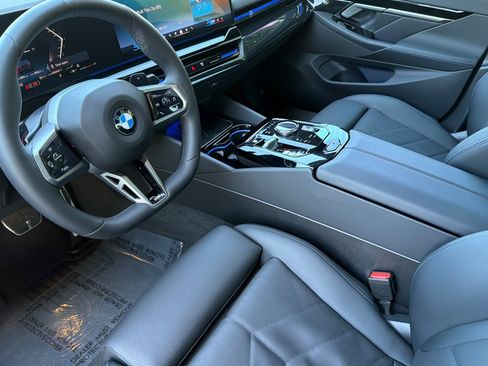 Used 2026 BMW 530i RWD image 11