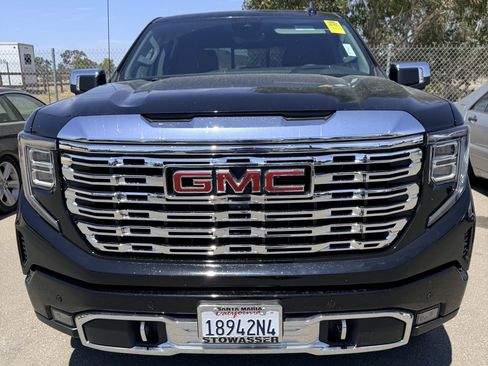 Used 2026 GMC Sierra 1500 Denali w/ Technology Package AWD/4WD image 2