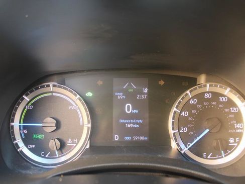 Used 2022 Toyota Highlander LE AWD/4WD image 15