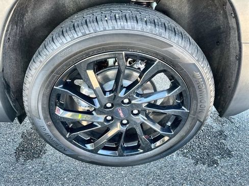 Used 2023 GMC Terrain SLT w/ Tech Package AWD/4WD image 20